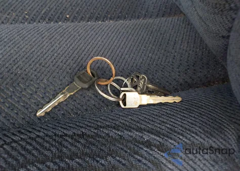 1998 Chevrolet K1500 Fleetside z USA, uszkodzony, nr VIN 1GCEK19R3WE129448